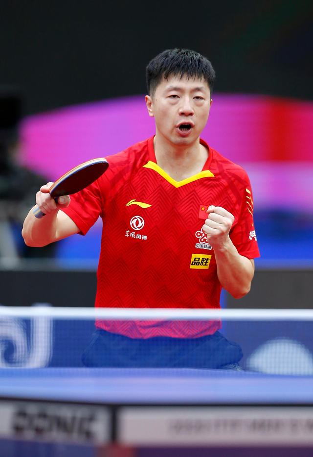 他的表现为 他的表现为