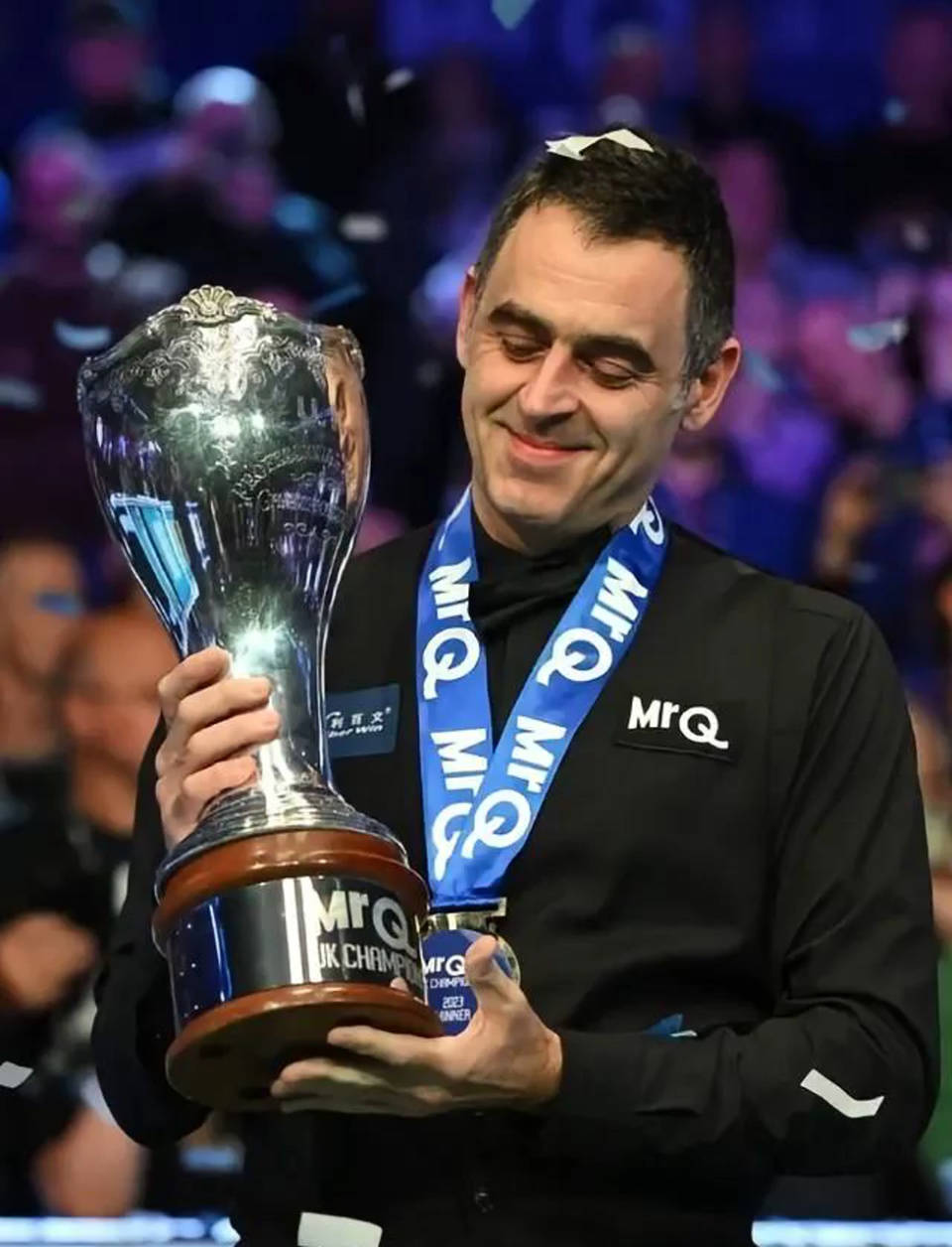 中屡屡扮演 中屡屡扮演