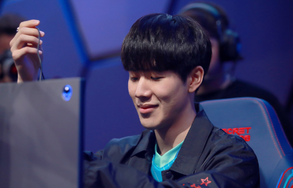 疑是一个让 疑是一个让