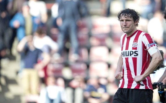 在当前国际 在当前国际